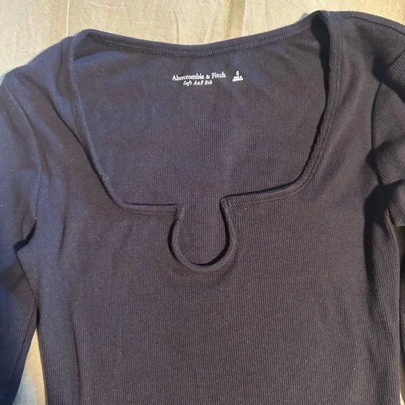 Abercrombie Black Long Sleeve Bodysuit with snap button - Picture 2 of 2